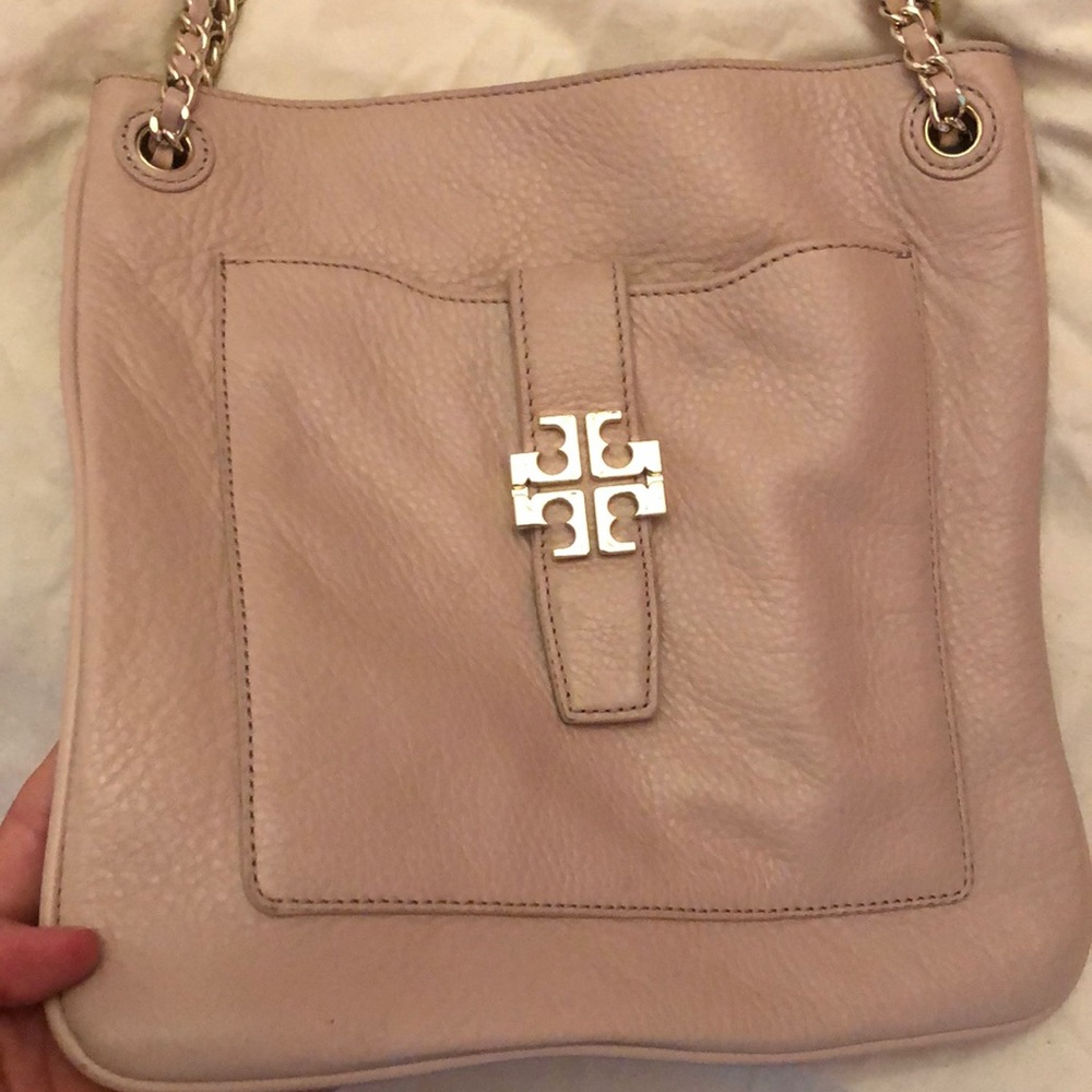 Leather Chained Tory Burch Shoulder Bag - Picture 2 of 8